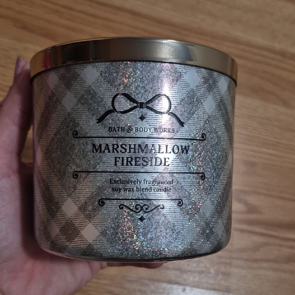 Bath & Body Works 2 Wick Marshmallow Fireside Candle